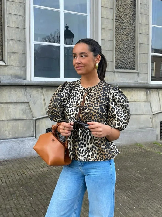 SIGRID - Elegante Leopardenbluse